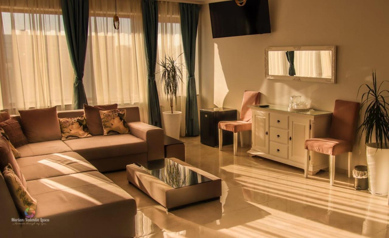 Caprice Deluxe Accomodation دروبيتا تورنو سيفيرين المظهر الخارجي الصورة