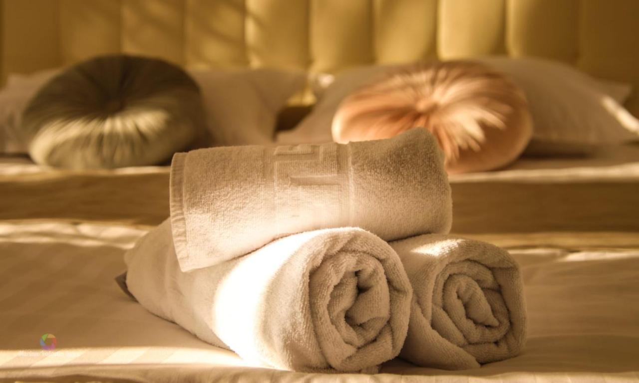 Caprice Deluxe Accomodation دروبيتا تورنو سيفيرين المظهر الخارجي الصورة