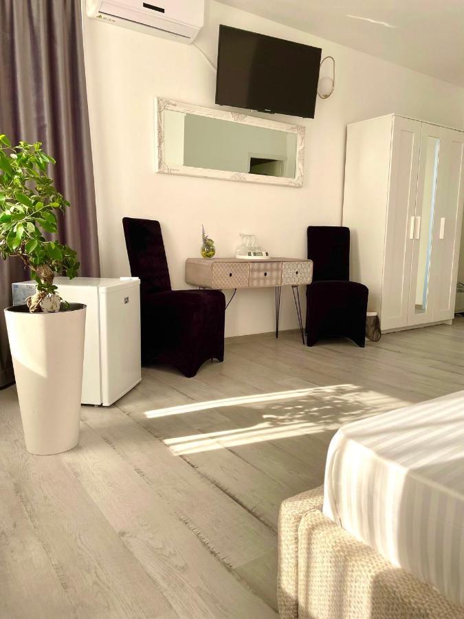 Caprice Deluxe Accomodation دروبيتا تورنو سيفيرين المظهر الخارجي الصورة