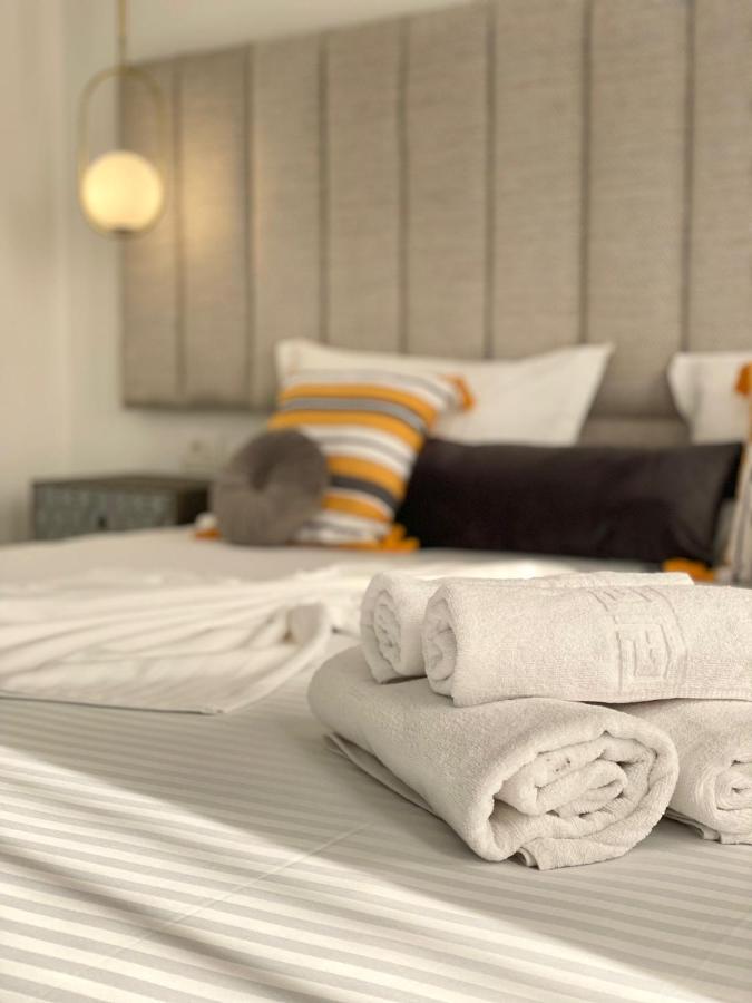 Caprice Deluxe Accomodation دروبيتا تورنو سيفيرين المظهر الخارجي الصورة