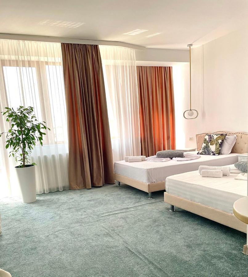 Caprice Deluxe Accomodation دروبيتا تورنو سيفيرين المظهر الخارجي الصورة