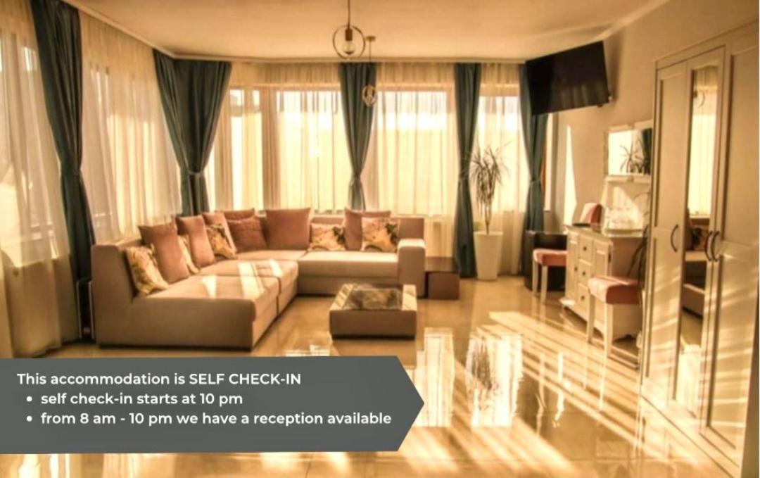 Caprice Deluxe Accomodation دروبيتا تورنو سيفيرين المظهر الخارجي الصورة