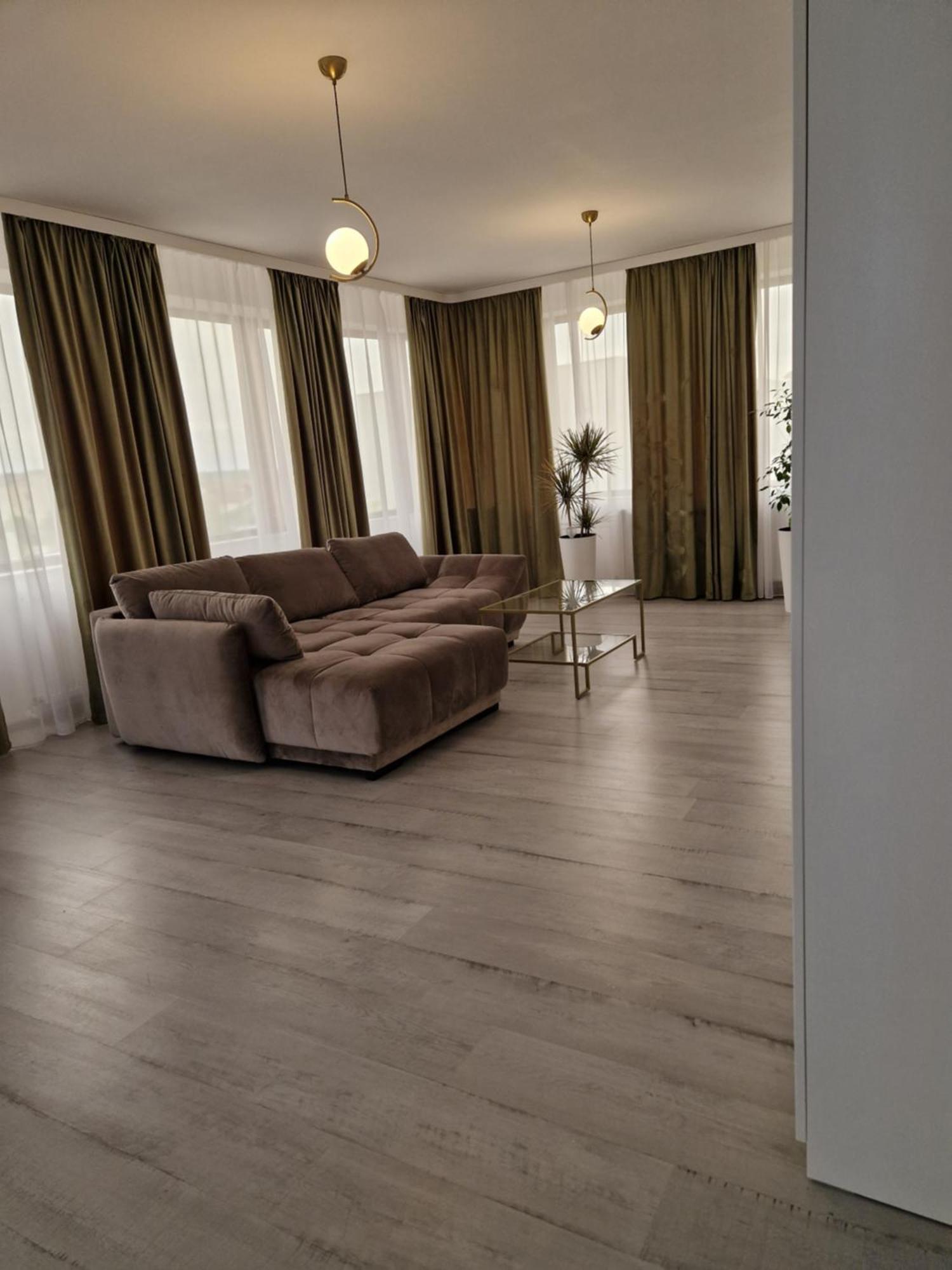 Caprice Deluxe Accomodation دروبيتا تورنو سيفيرين المظهر الخارجي الصورة