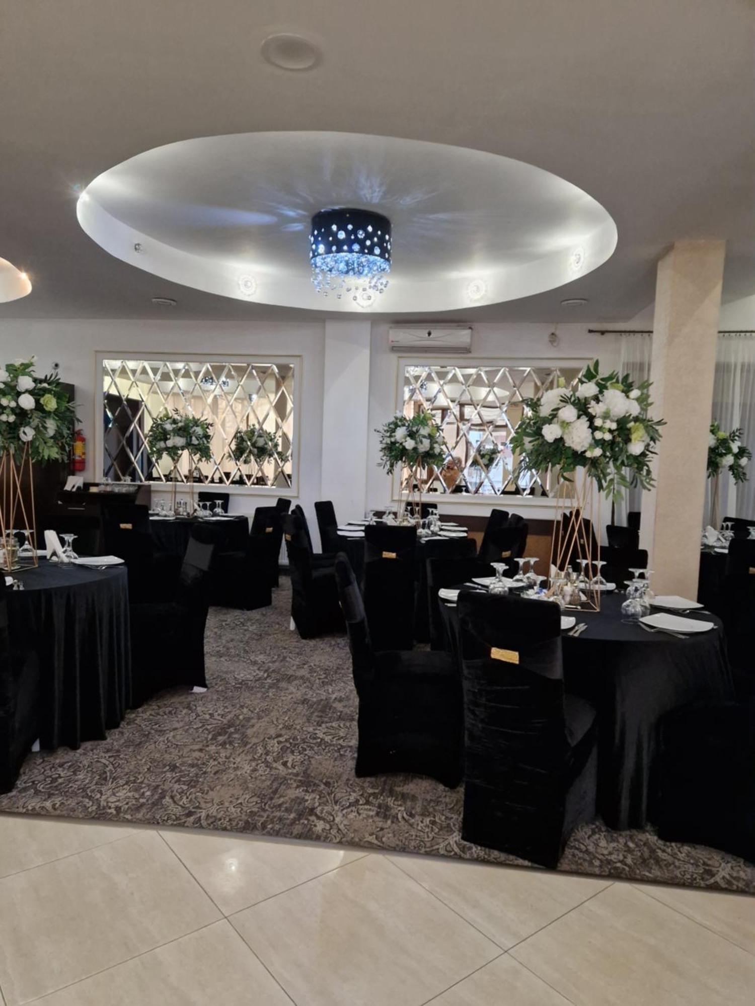 Caprice Deluxe Accomodation دروبيتا تورنو سيفيرين المظهر الخارجي الصورة