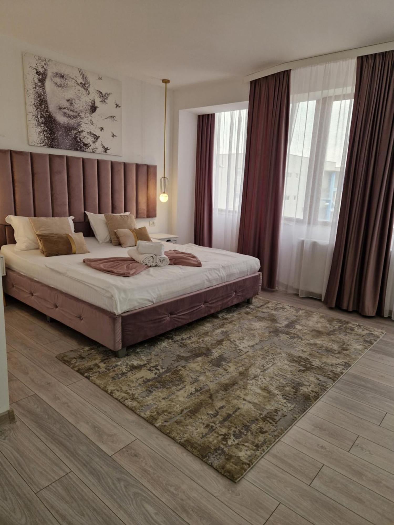 Caprice Deluxe Accomodation دروبيتا تورنو سيفيرين الغرفة الصورة